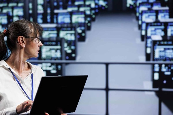 Hébergeur avec serveur dédié : propulsez efficacement votre site