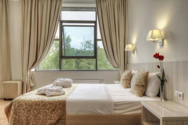 Comment choisir des rideaux pour harmoniser une pièce?