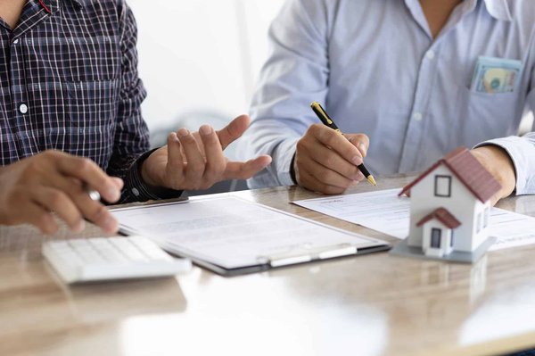 Comment assurer la conformité légale en gestion locative ?