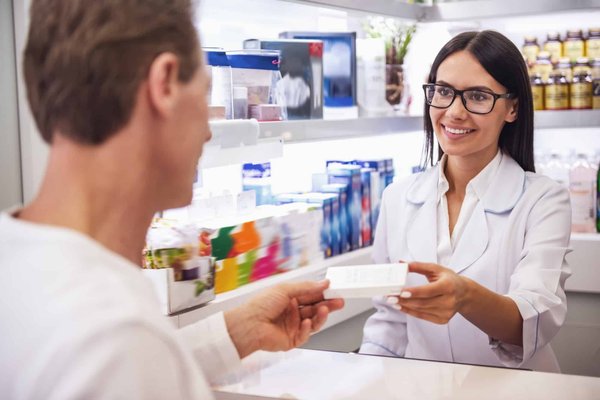 Quels médicaments peuvent être obtenus dans une pharmacie de garde le week-end ?